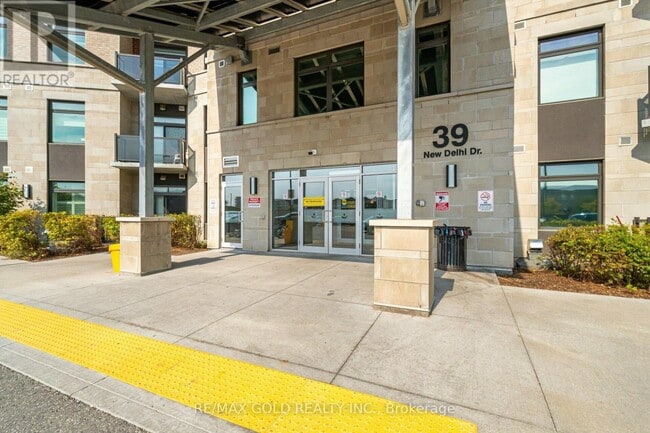 Building Photo - 39 New Delhi Dr