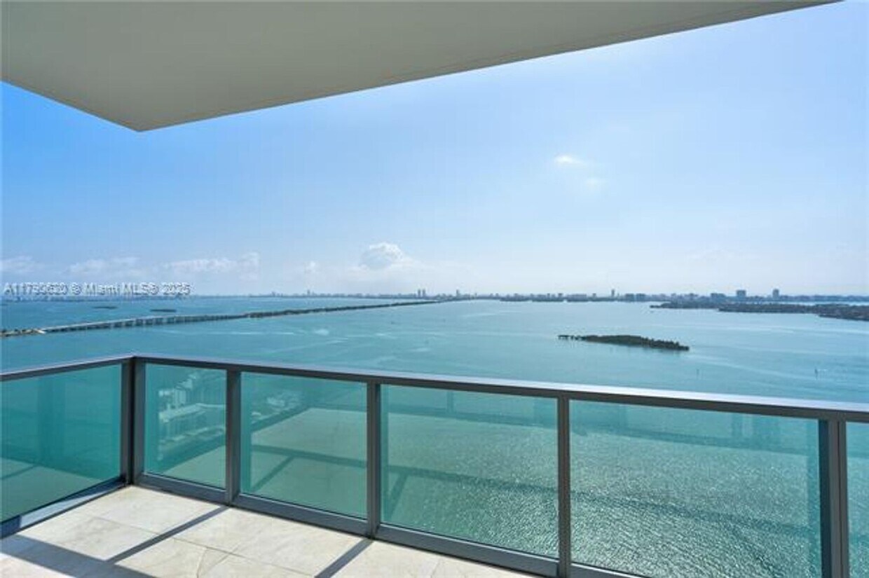 Photo - 788 NE 23 St unit 3102 (A11790620)
