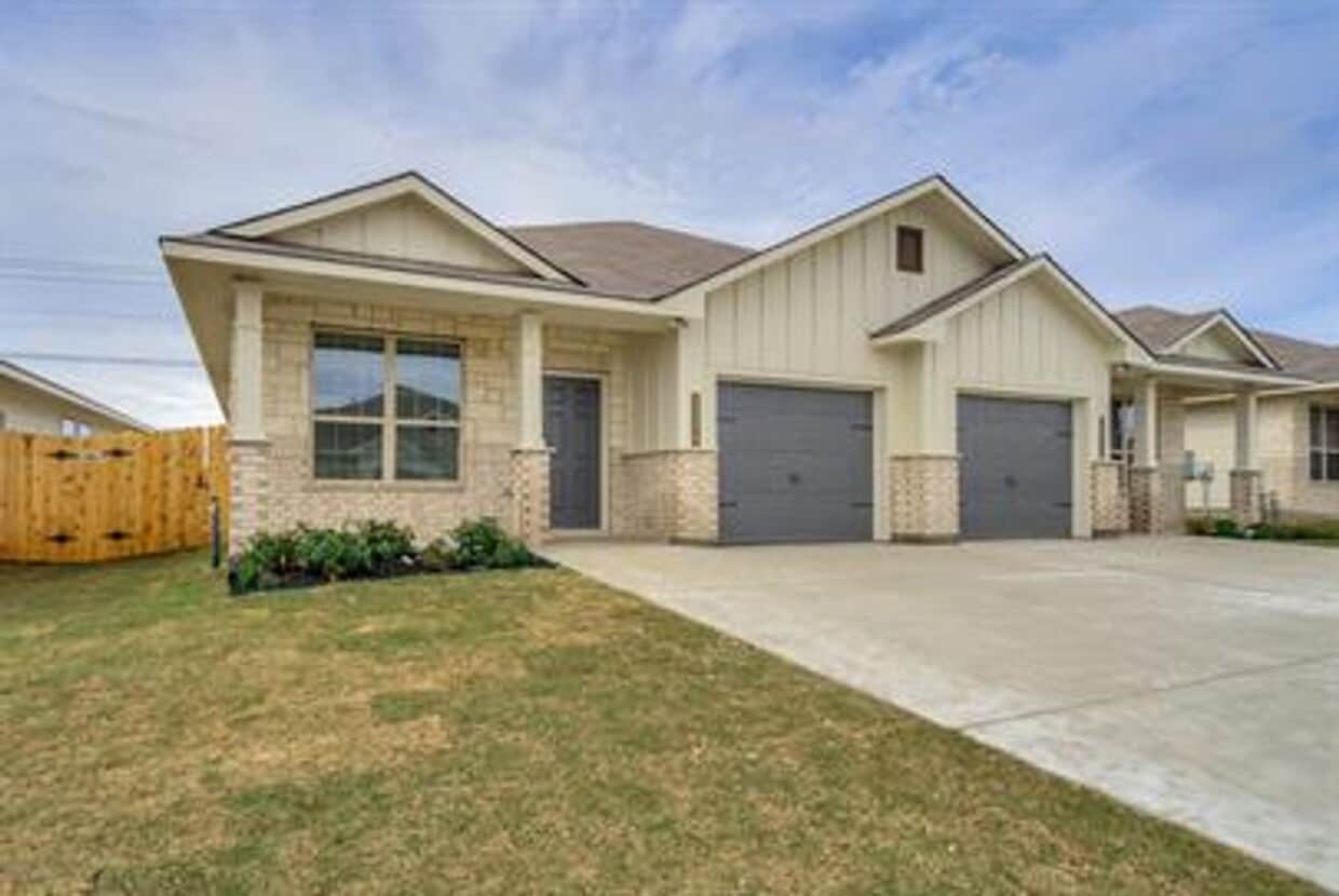 Foto principal - Beautifully designed and thoughtfully maintained duplex