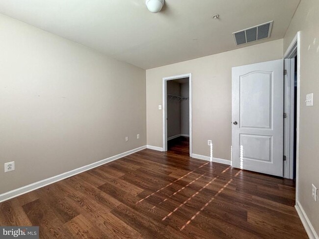 Foto del edificio - 1005 Sithean Way