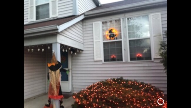 Foto del edificio - 4035 Meath Ct