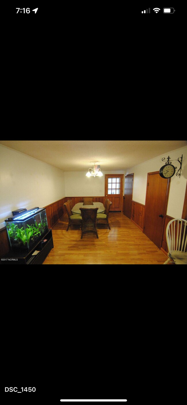 Foto del edificio - 219 Woodland Dr