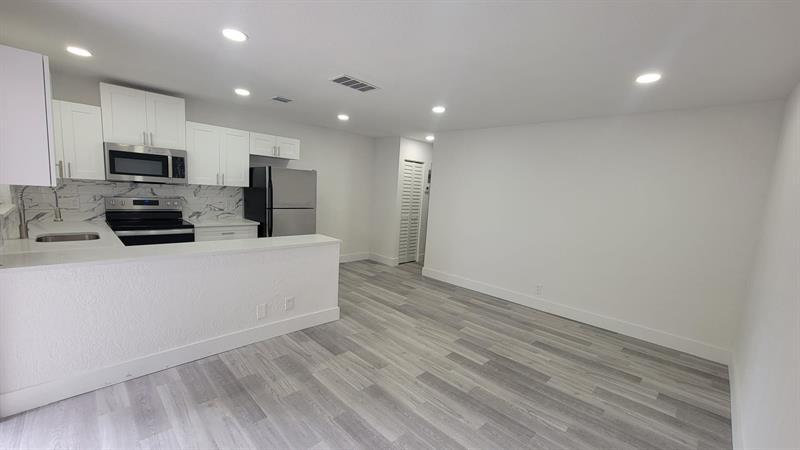 Foto principal - 618 SW 14th Terrace
