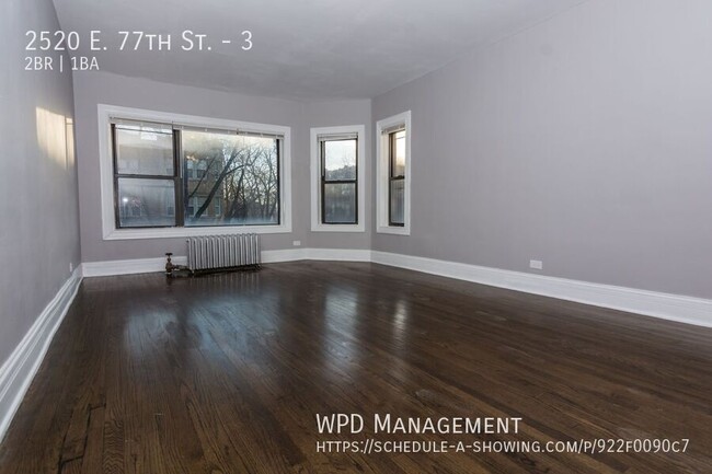 Foto del edificio - 2520 E 77th St