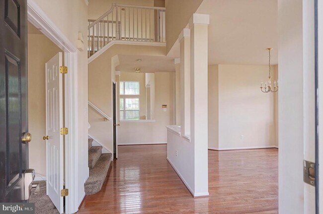 Building Photo - 106 Europa Blvd