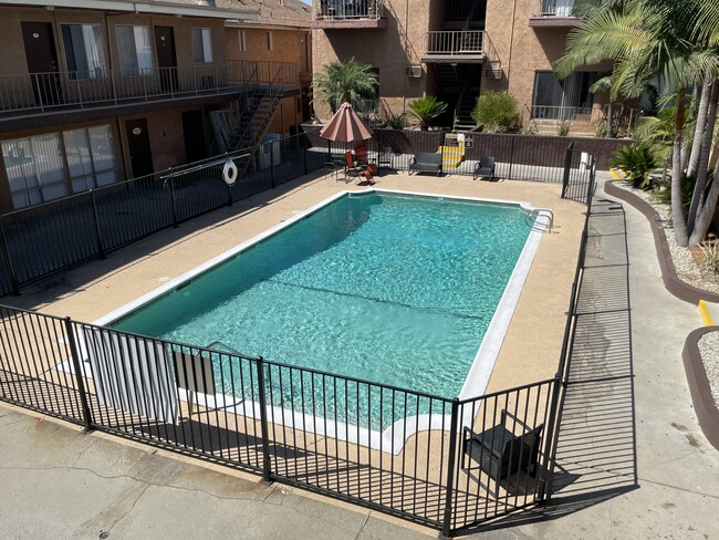 piscina - Terrace Pointe Apartments