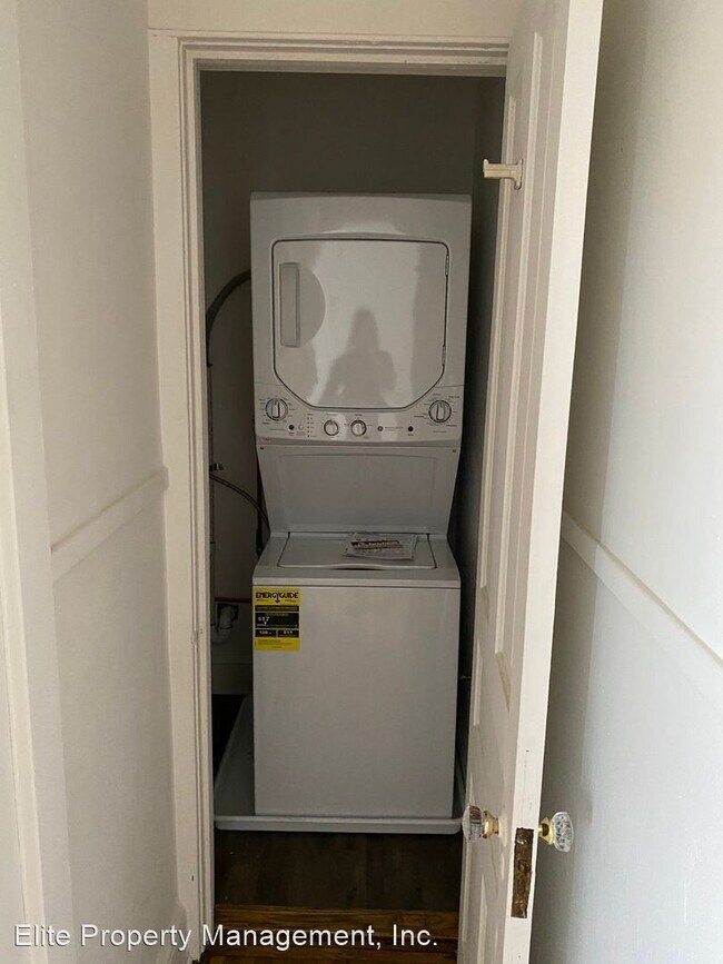 Foto del edificio - 3 br, 1 bath House - 137 S. Beaver St. Apt. C