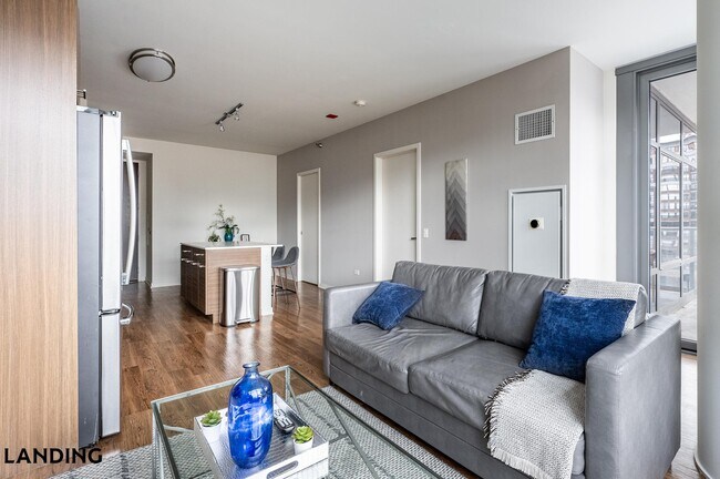 Foto del edificio - 347 W Chestnut St