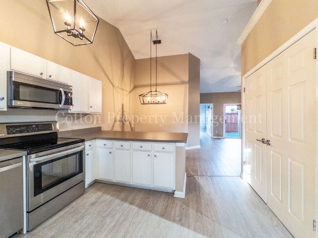 Building Photo - 207 Hibiscus Way