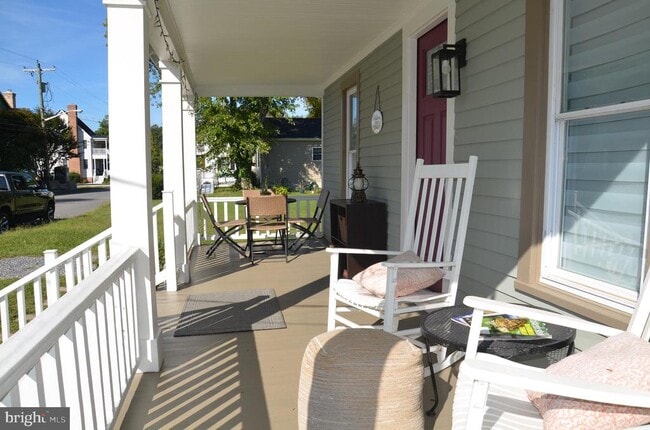 Foto del edificio - 207 Dodson Ave