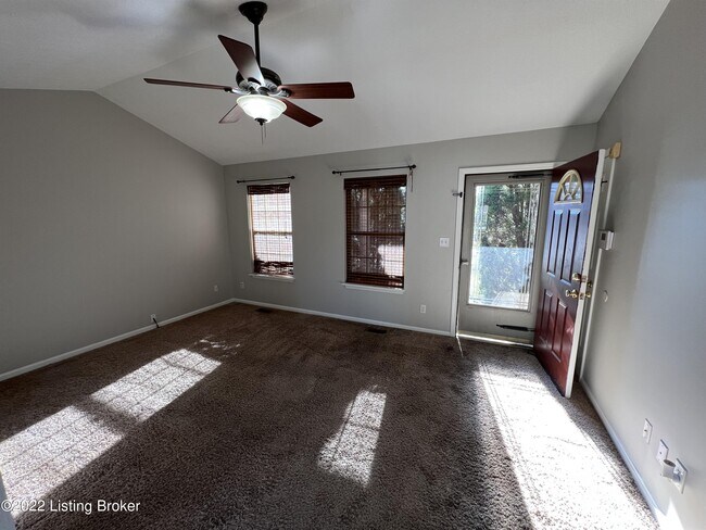 Foto del edificio - 320 Dogwood Trail