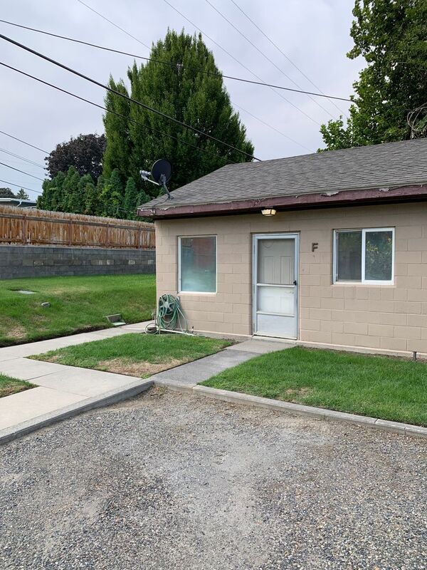 Building Photo - 7103 W Arrowhead Ave