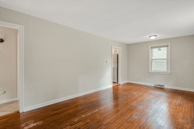 Foto del edificio - 1710 Westhill Rd
