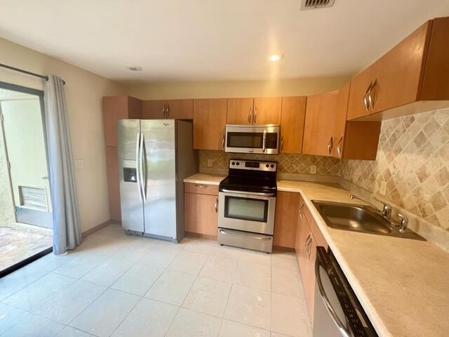 Building Photo - 13105 Belhaven Ct
