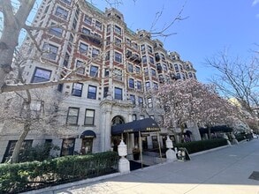 Building Photo - 464 Commonwealth Ave