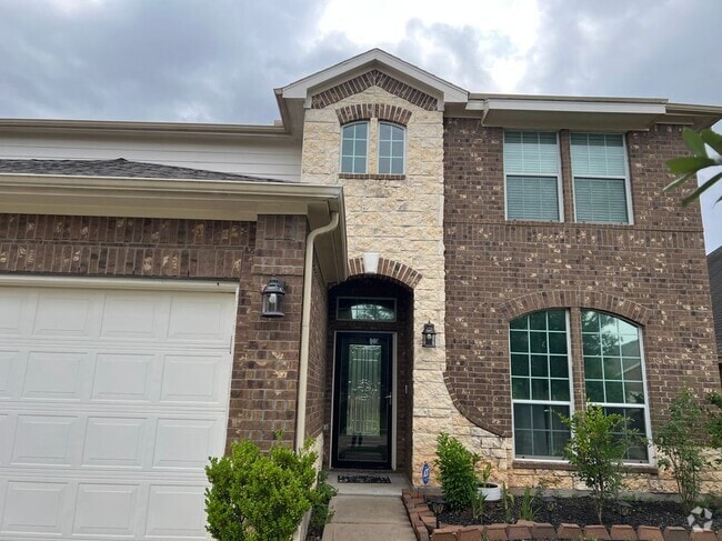 Building Photo - 5631 Jay Thrush Dr