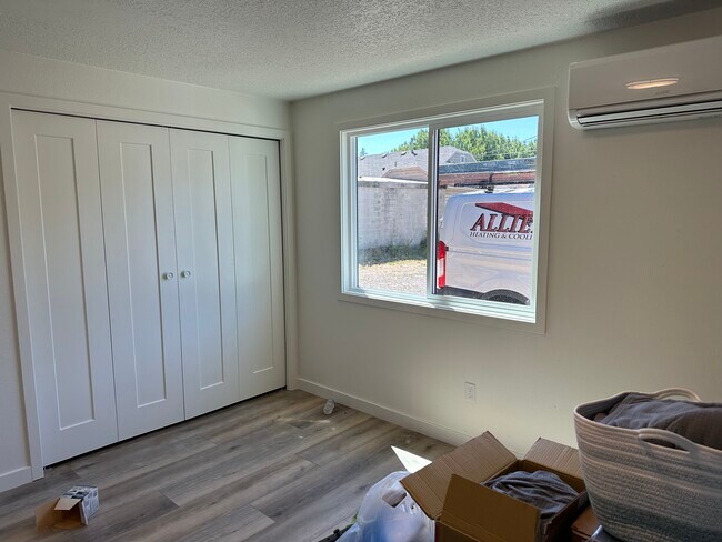 Foto del edificio - 342-348 NW 15th St