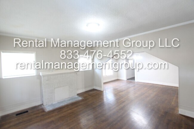 Building Photo - New On The Market! Cute! Cute! Cute! Bette...