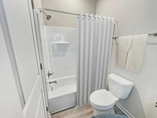 Interior Photo - Platform Warner Robins