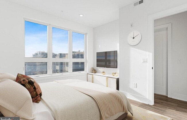 Foto del edificio - 1721 Ridge Ave