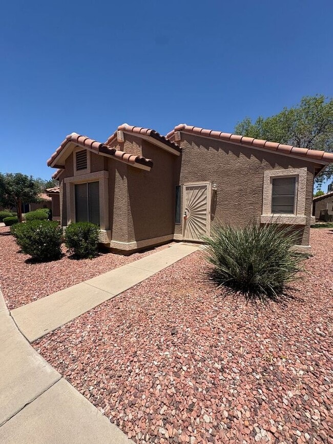 Photo - READY TO TOUR NOW! 2 Bedroom 2 Bath Peoria Townhouse
