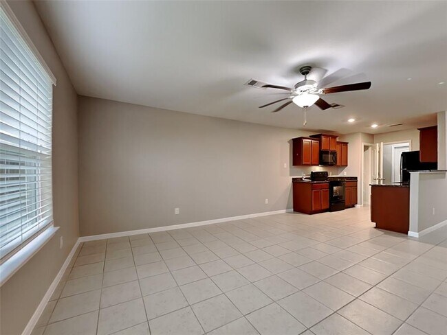 Building Photo - 636 Totem Trail Dr