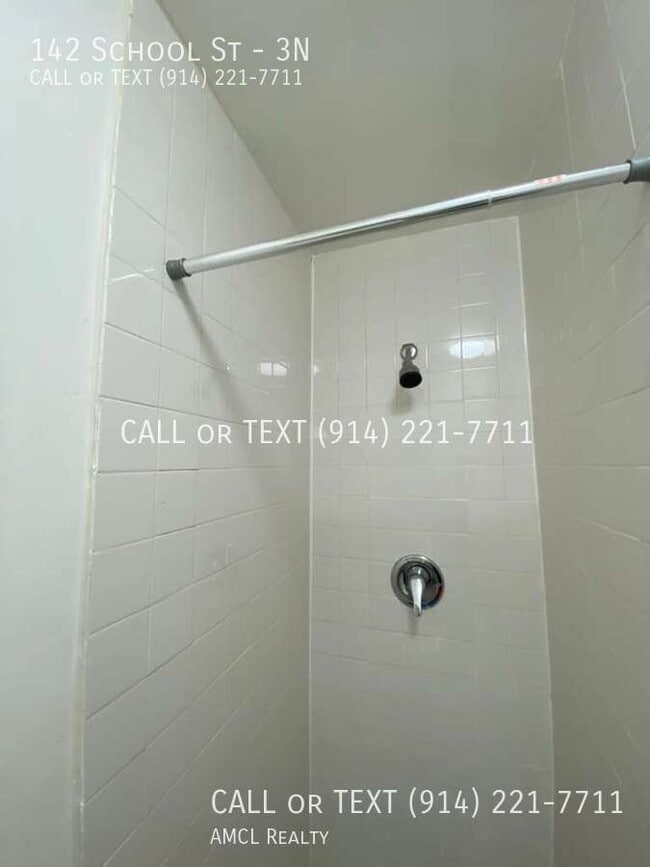 Photo - 142 School St Apartment