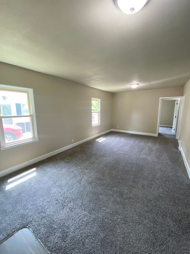 Foto del edificio - Updated 3 Bedroom 1 Bath