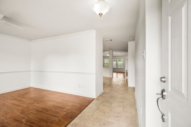Building Photo - 3211 Falcon Trail Dr