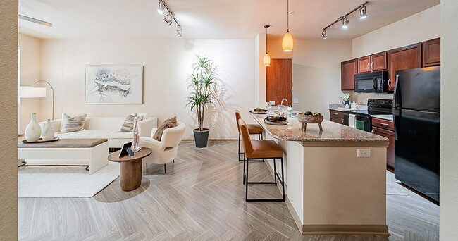 Building Photo - The Residences at Pearland Town Center Apa...