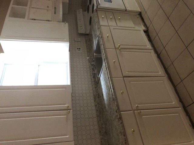 Foto del edificio - 803 W 9th St