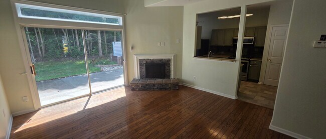 Foto del edificio - 5982 Fox Ridge Ln