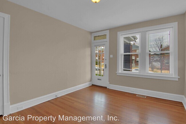 Building Photo - 4988-4990 Mardel Ave