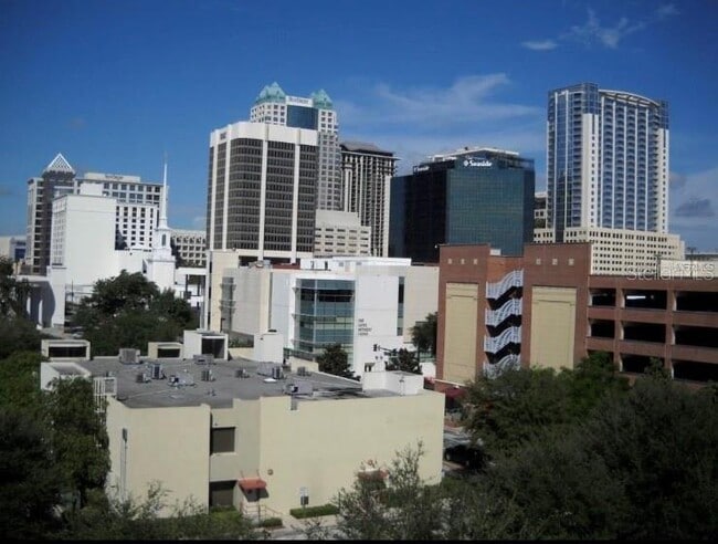 Foto del edificio - 304 E South St