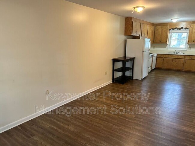 Foto del edificio - 904 Fairfax Ave