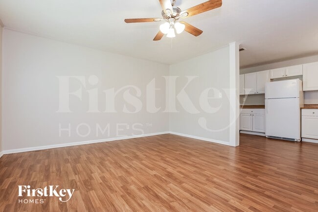 Building Photo - 4971 Oakdale Dr