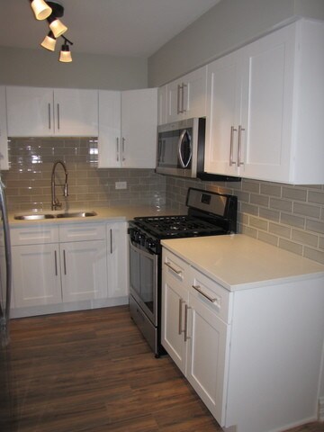 Foto del edificio - 10501 Highland Ave