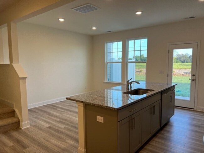 Foto del edificio - 22 Snowshill Street, Angier- Bev Roberts R...