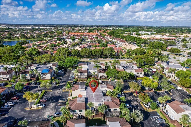 Foto del edificio - 10410 SW 153rd Ct