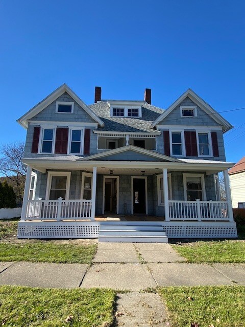 Foto principal - 215 Walnut St