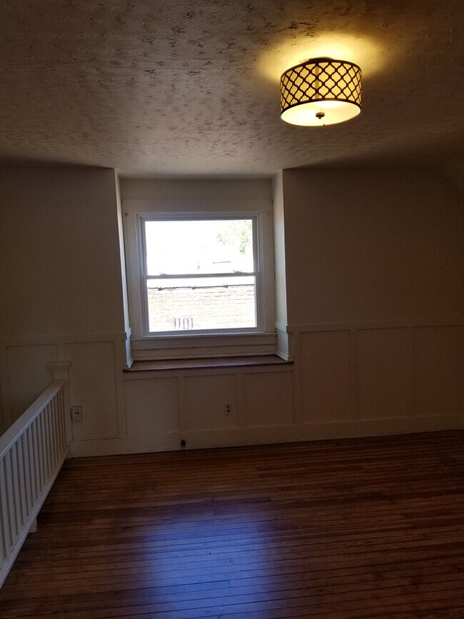 Foto del edificio - 15109 Clifton Blvd