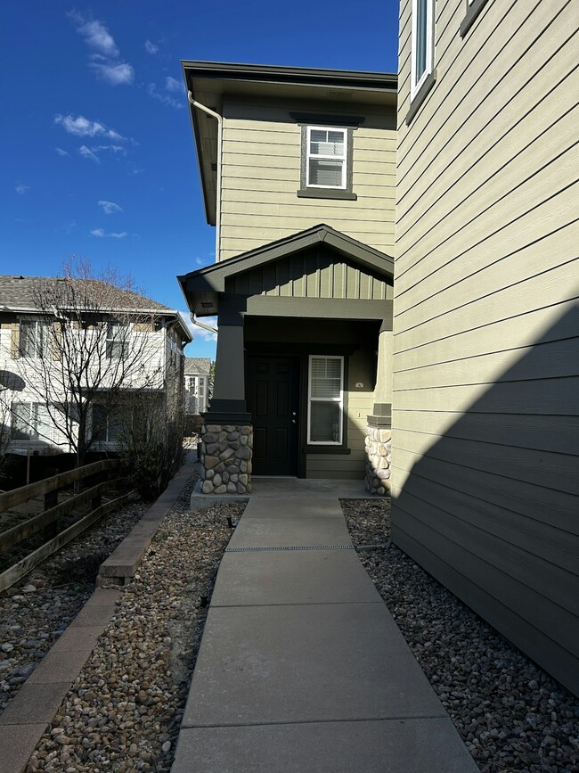 Foto del edificio - 12929 Grant Cir E