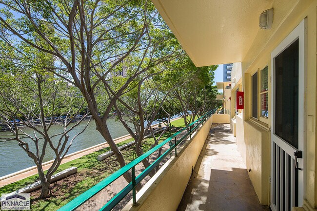 Foto del edificio - 1868 Kahakai Dr