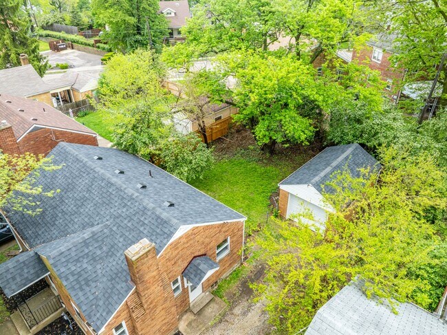 Foto del edificio - Charming 2-Bedroom Home in Dayton's Belmont Neighborhood