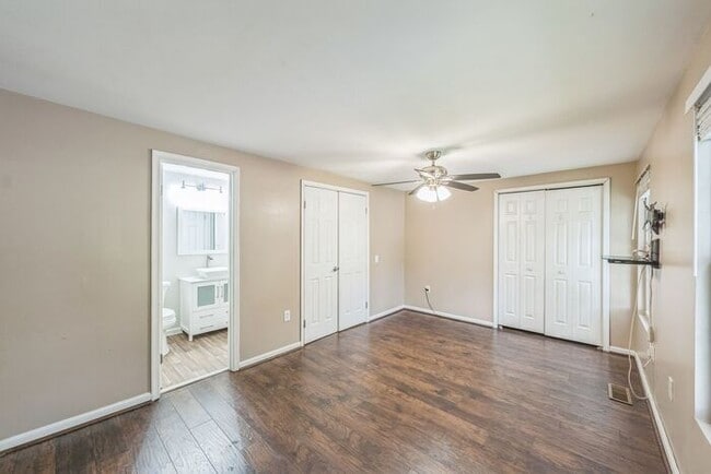 Building Photo - 4588 Grebe Pl