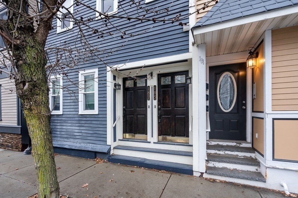 Building Photo - 187 K St