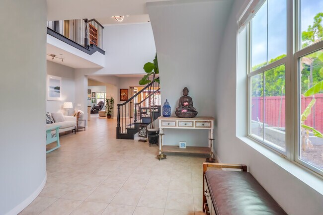 Building Photo - 3637 Alander Ct