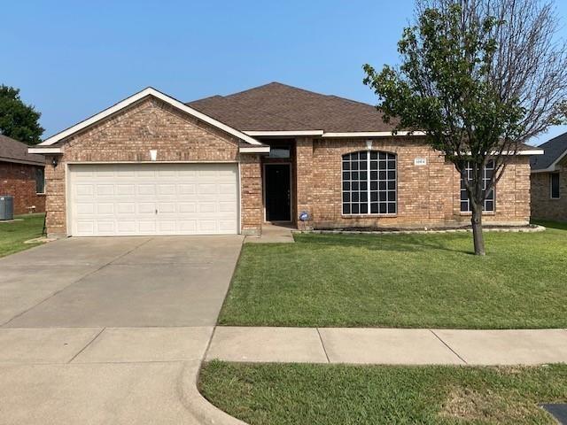 Foto principal - 1004 Cutting Horse Dr