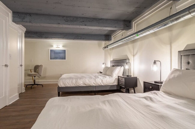 Foto del edificio - 150 S 6th St