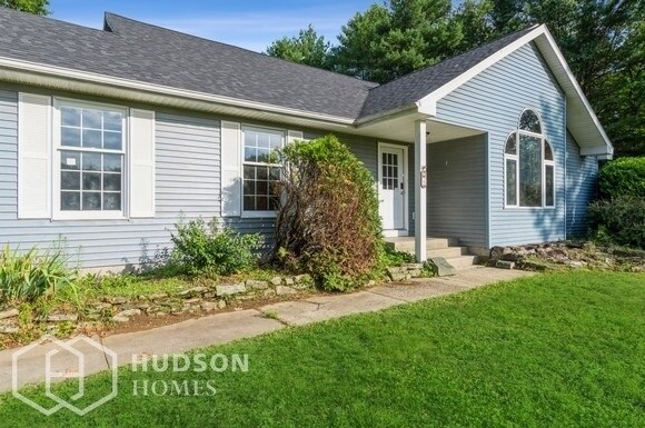 Building Photo - 8 Spotswood Dr